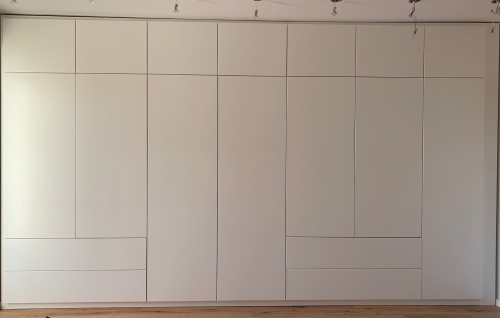 Kleiderschrank-5